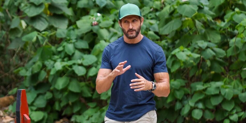 Jonathan LaPaglia hosting Australian Survivor.