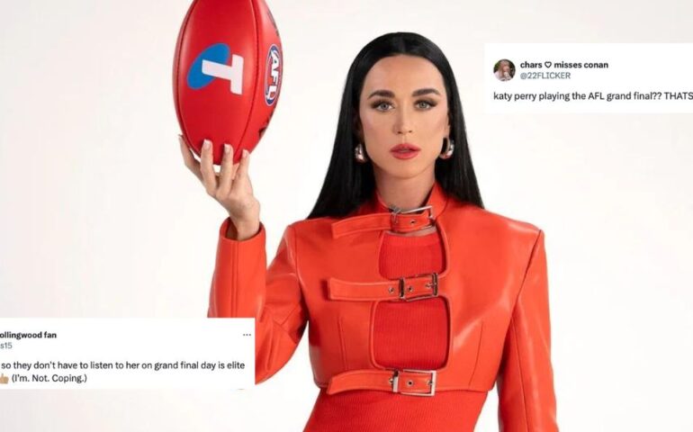 Katy Perry playing at AFL grand final