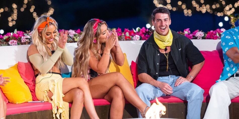 Love Island 2023's Sav, Lucinda and Trent.