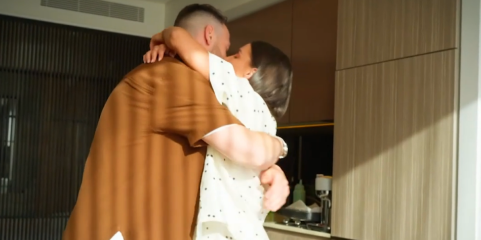 Jeff and Rhi hug on MAFS Episode 34